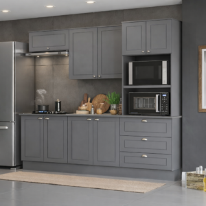 Cozinha com torre quente aéreo com 3 portas de giro aéreo com 1 porta basculante módulos inferiores 4 portas de giro 2 gavetões e 3 gavetas.